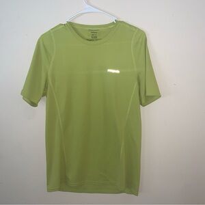 Patagonia Fore Runner Lime Green Tshirt Size Medium Hiking Outdoors